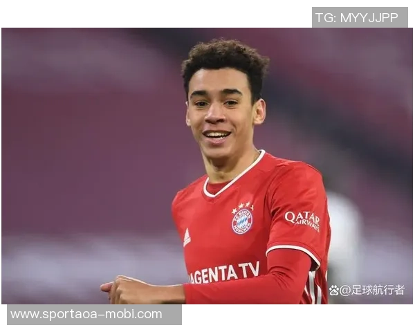 穆西亚拉首次恢复有球训练戴维斯即将回归合练状态